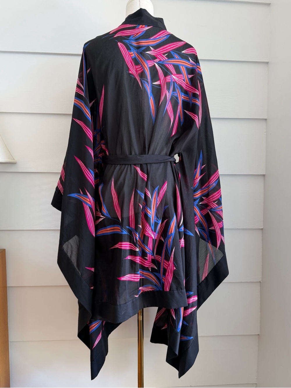 DVF West Silk Wrap Shawl Beach Cover Up Kimono - Picture 5 of 9